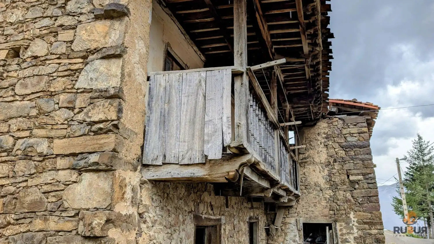 Vista exterior de Finca rústica en venta en Cabezón de Liébana con Balcón