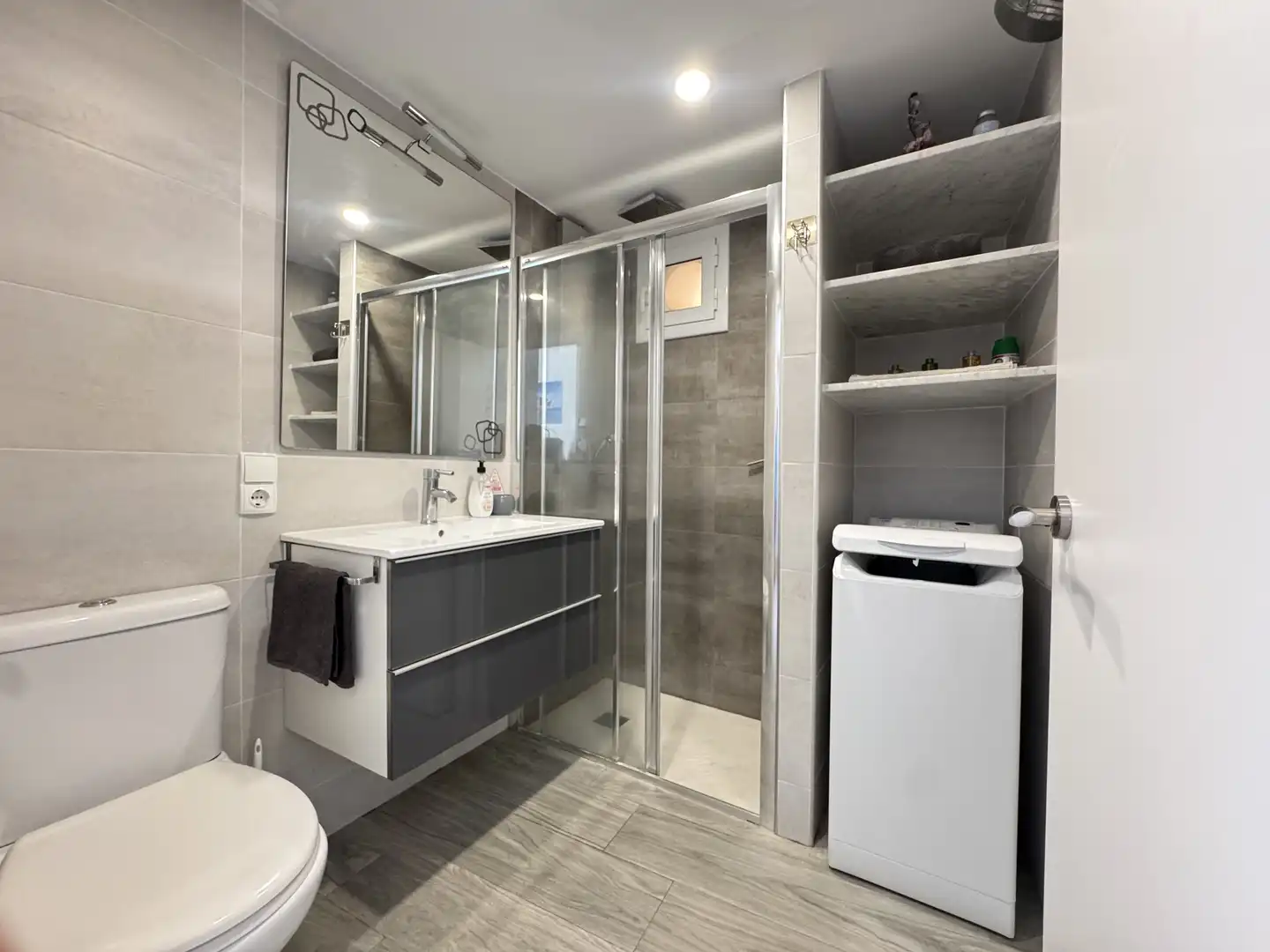 Bathroom of Flat for sale in Begur
