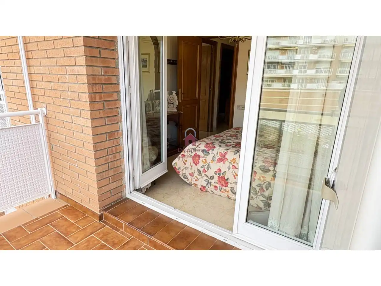 Schlafzimmer von Wohnung zum Verkauf in Terrassa mit Klimaanlage, Heizung und Balkon