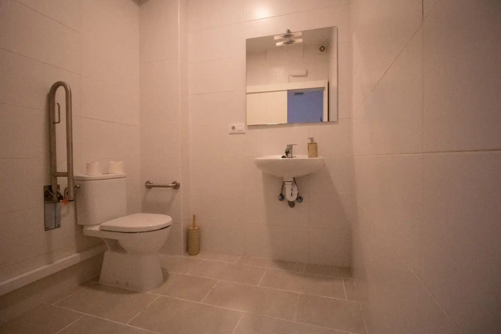 Business premises to rent in Pou, imagen 15