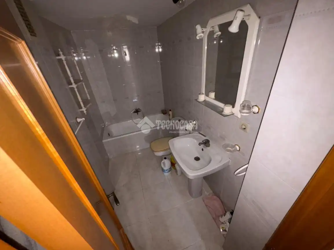 Baño de Piso en venta en Burjassot con Balcón