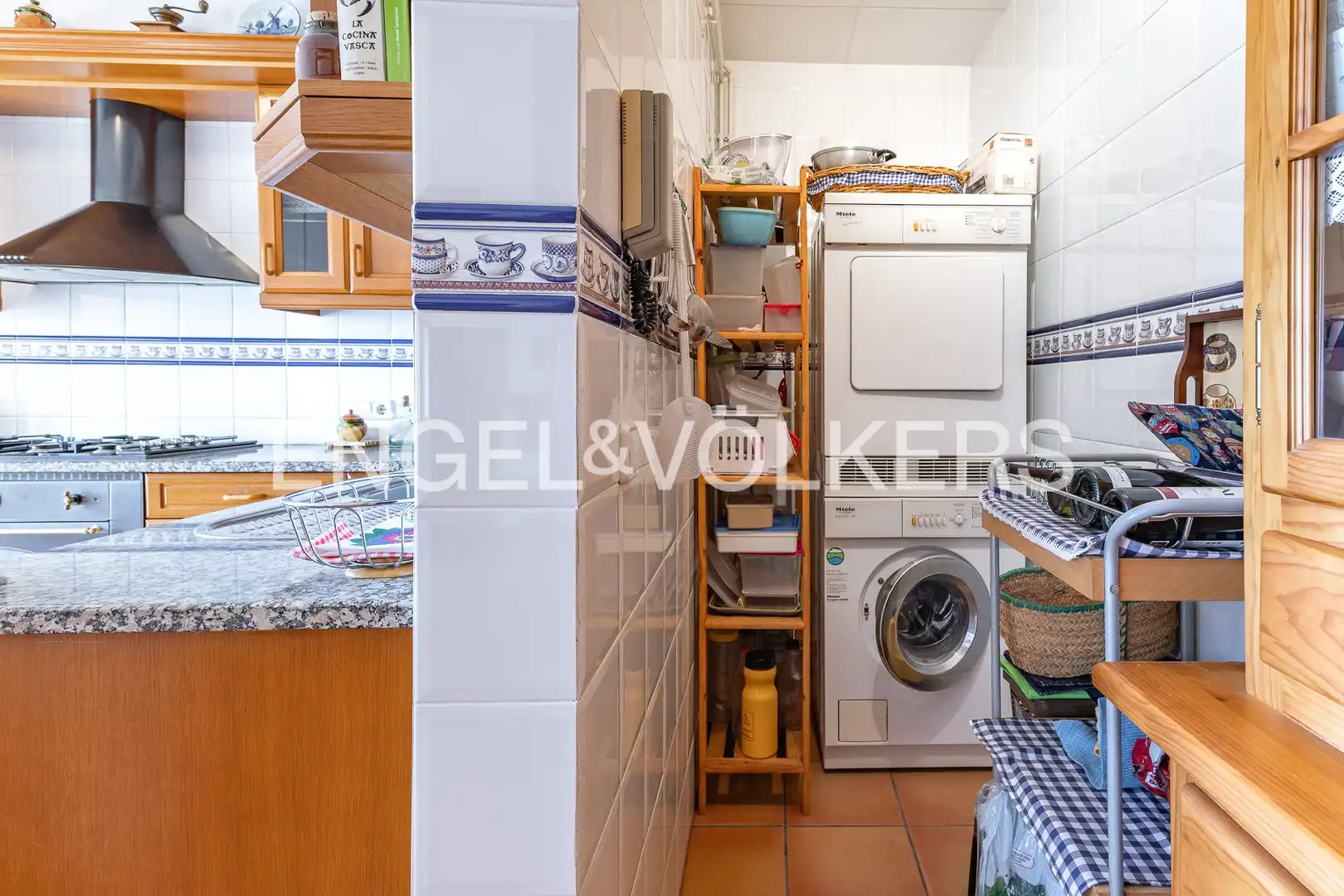 Kitchen of Houses for sale in Sant Cebrià de Vallalta  with Heating, Private garden and Balcony