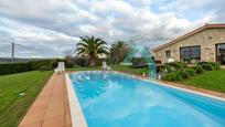 Piscina de Casa o xalet en venda en Siero amb Calefacció, Jardí privat i Terrassa