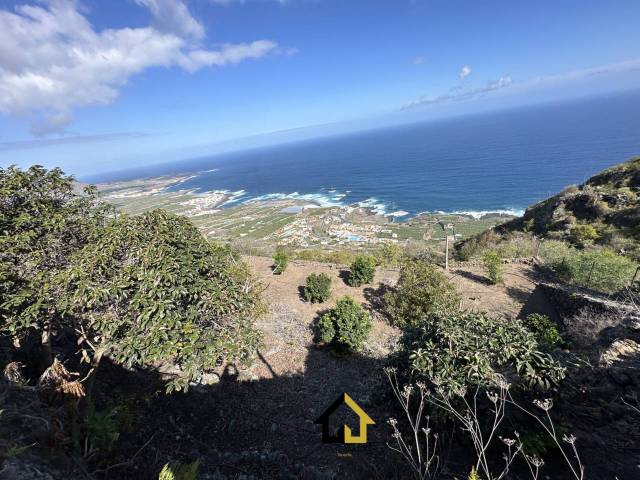 Terreno en Venta en Carretera TF - 421 Garachico en El Tanque