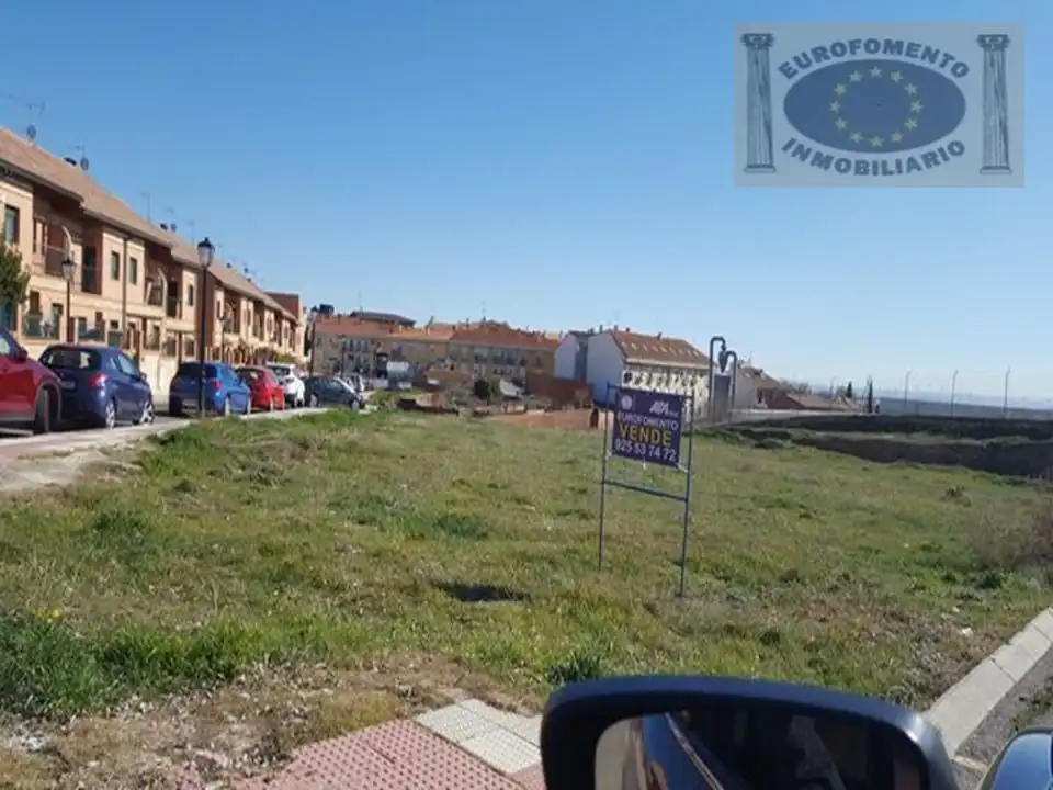 Terrenys i solars en venda a Parque Manuel de Vega - Carretera de Ugena