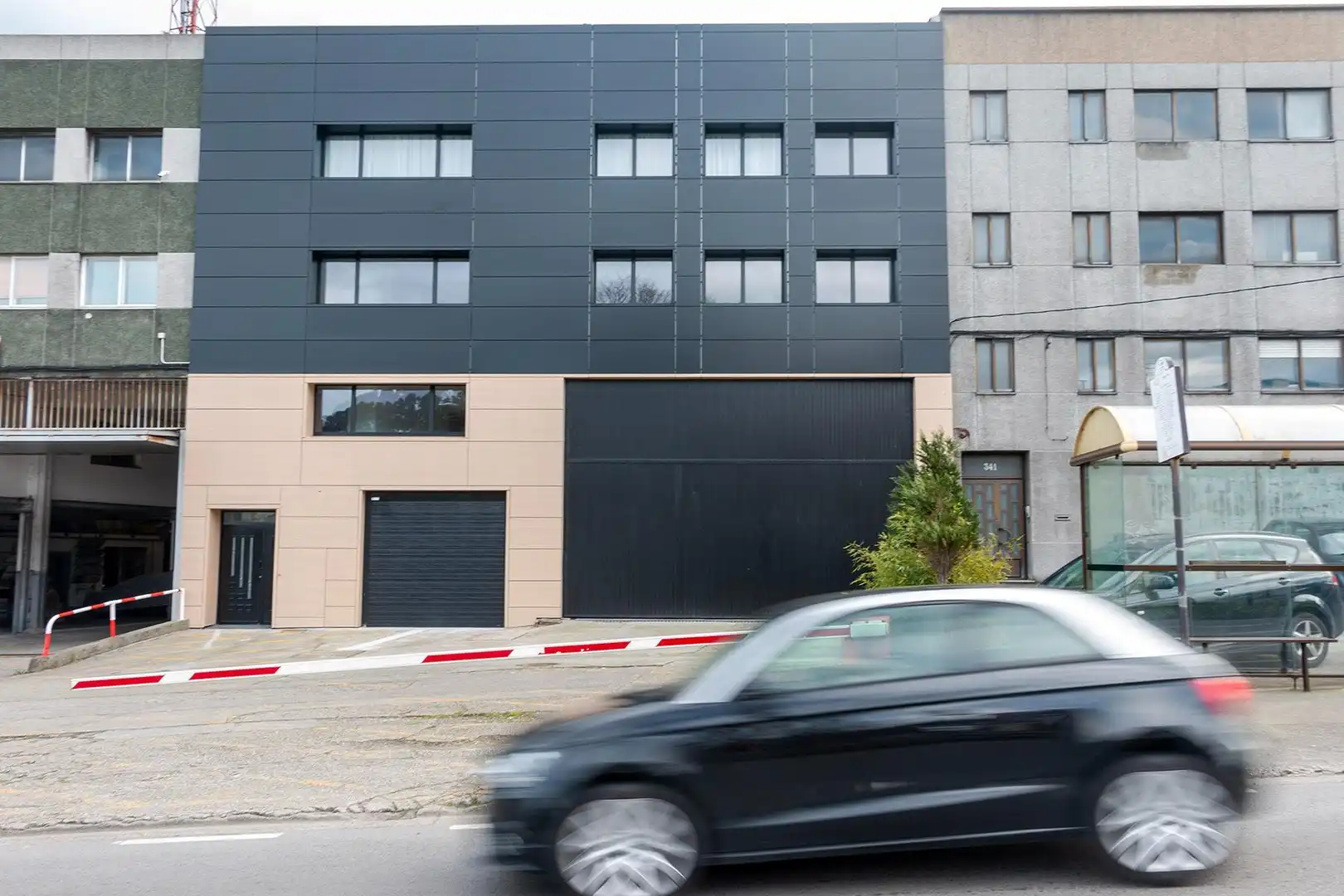 Vista exterior de Oficina de alquiler en A Coruña Capital  con Aire acondicionado y Calefacción