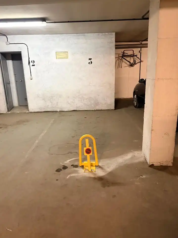 Parking de Piso en venta en Arcas del Villar con Calefacción, Trastero y Balcón