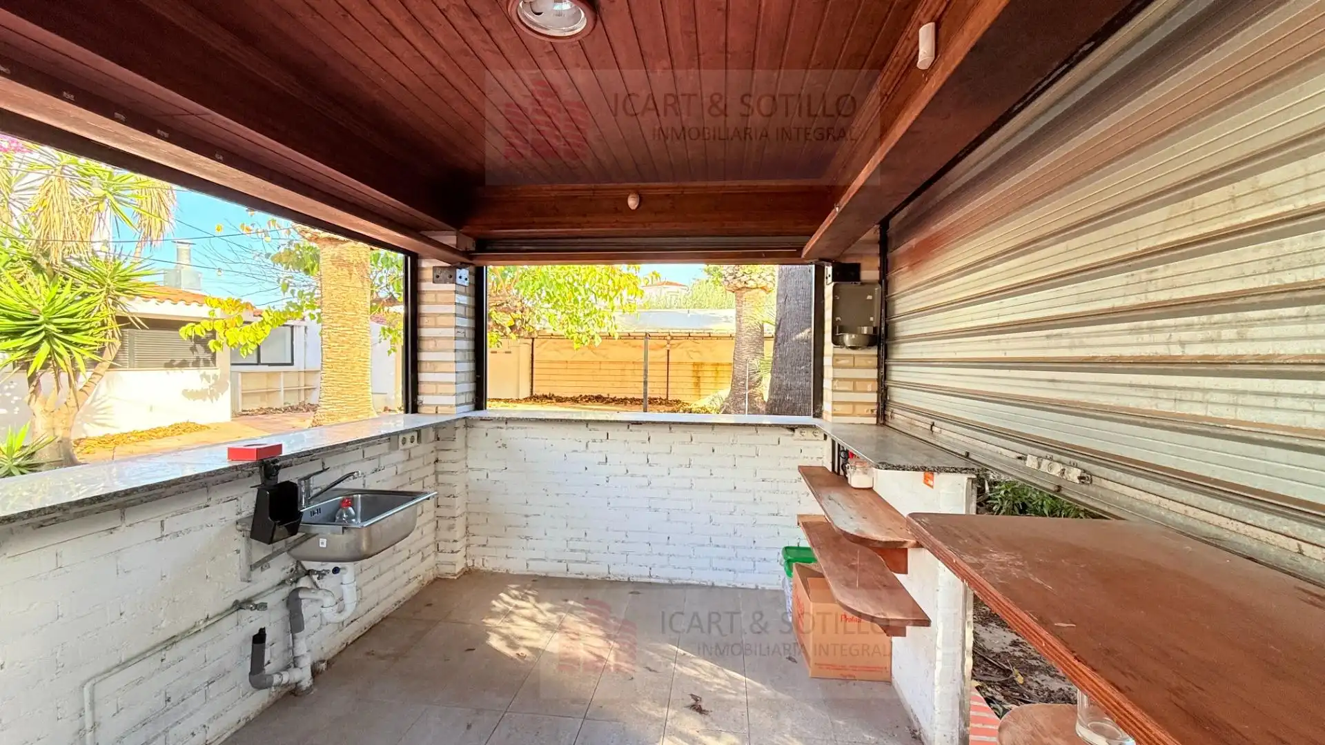 Terrassa de Casa o xalet en venda en Vinaròs amb Aire condicionat, Jardí privat i Terrassa
