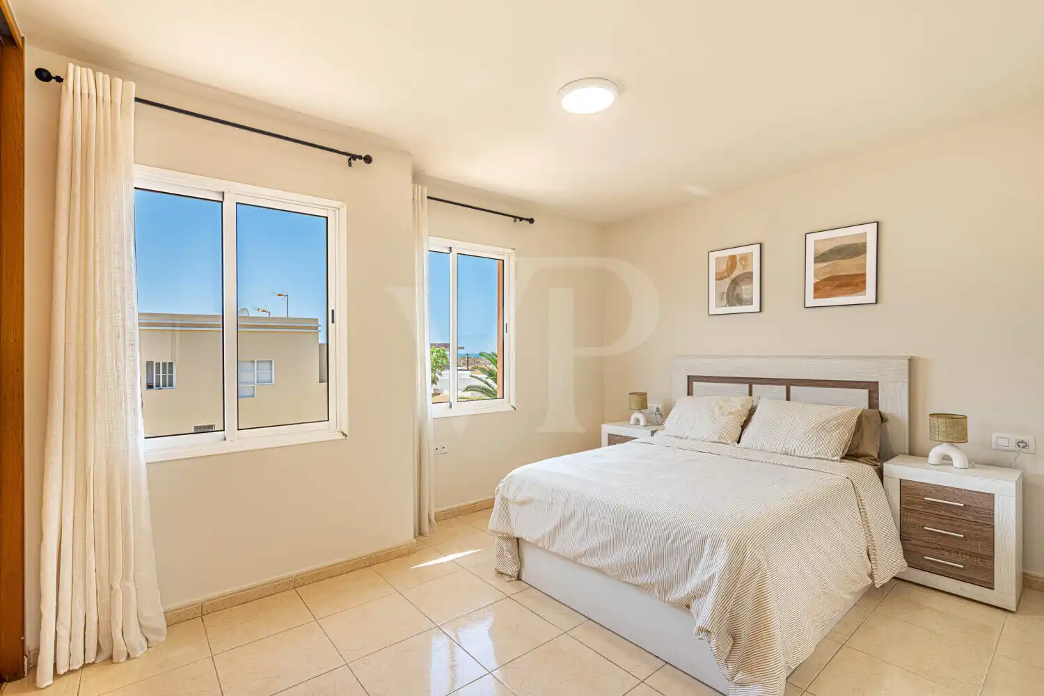 Habitación de Casa adosada en venta en Arona con Terraza y Piscina comunitaria