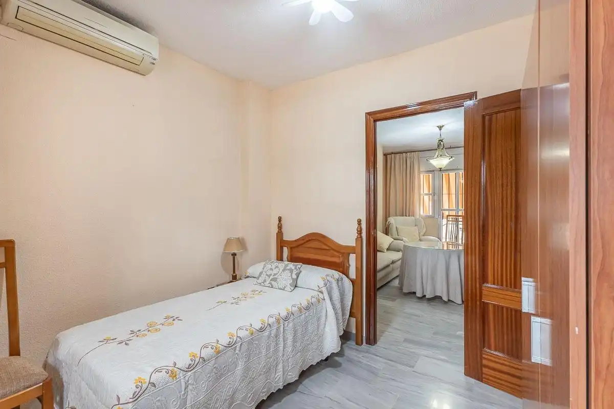 Bedroom of Detached homes for rent in Granada  with Air Conditioner, Heating and Private garden