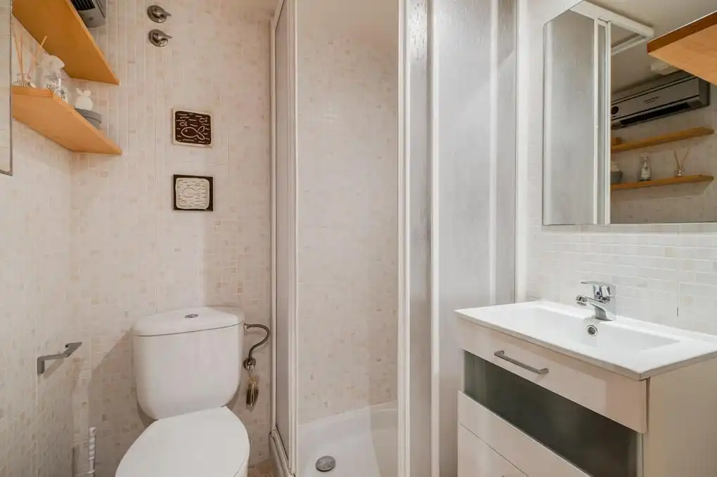 Bathroom of Flat for rent in Calonge i Sant Antoni  with Air Conditioner, Heating and Terrace