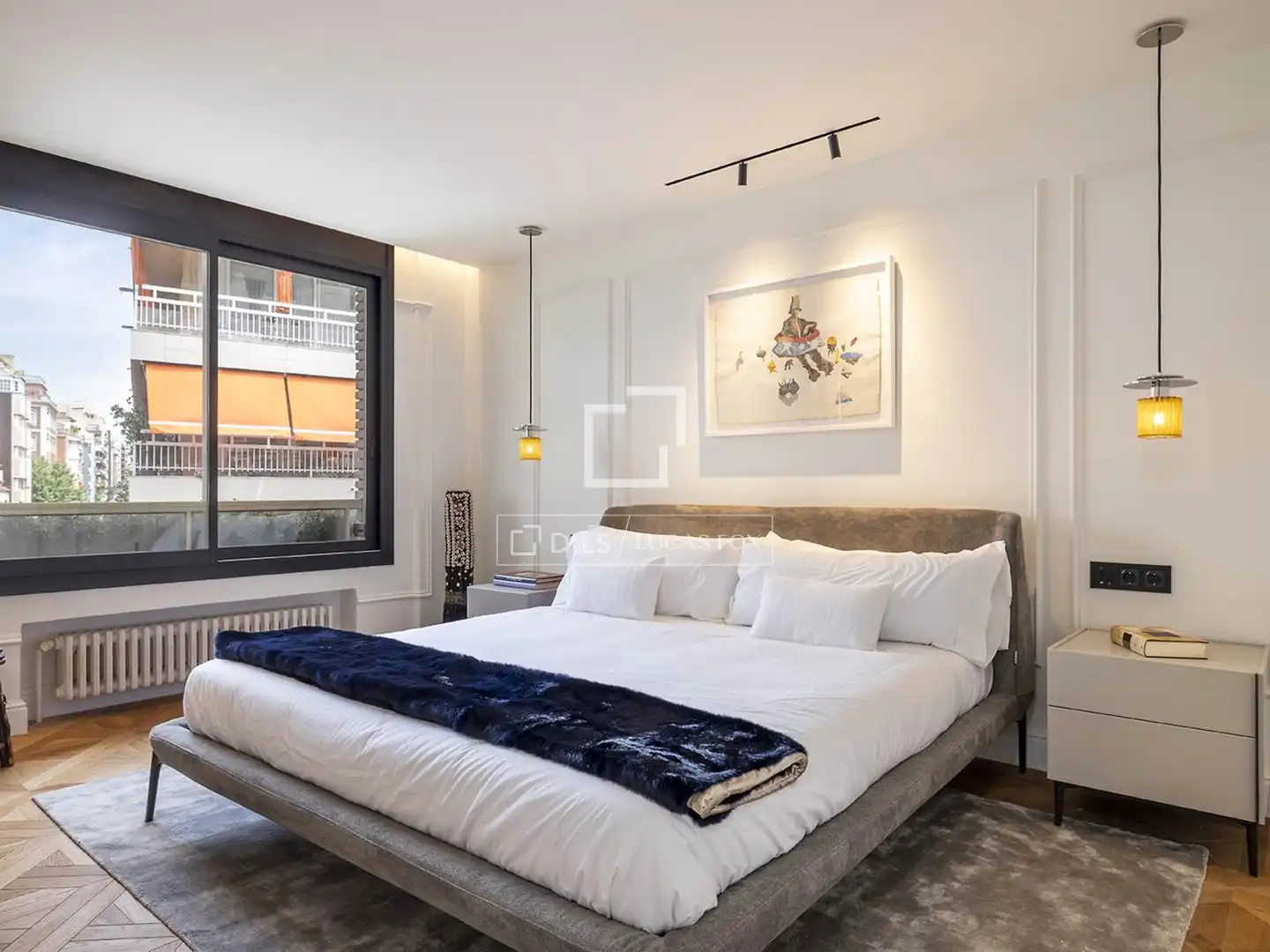 Bedroom of Flat for sale in Barcelona  with Air Conditioner, Heating and Parquet flooring