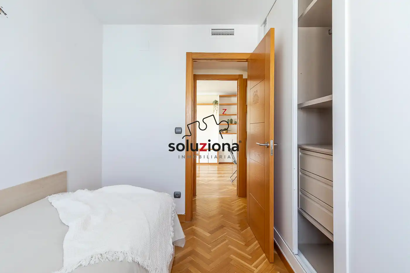 Bedroom of Flat for sale in San Isidro