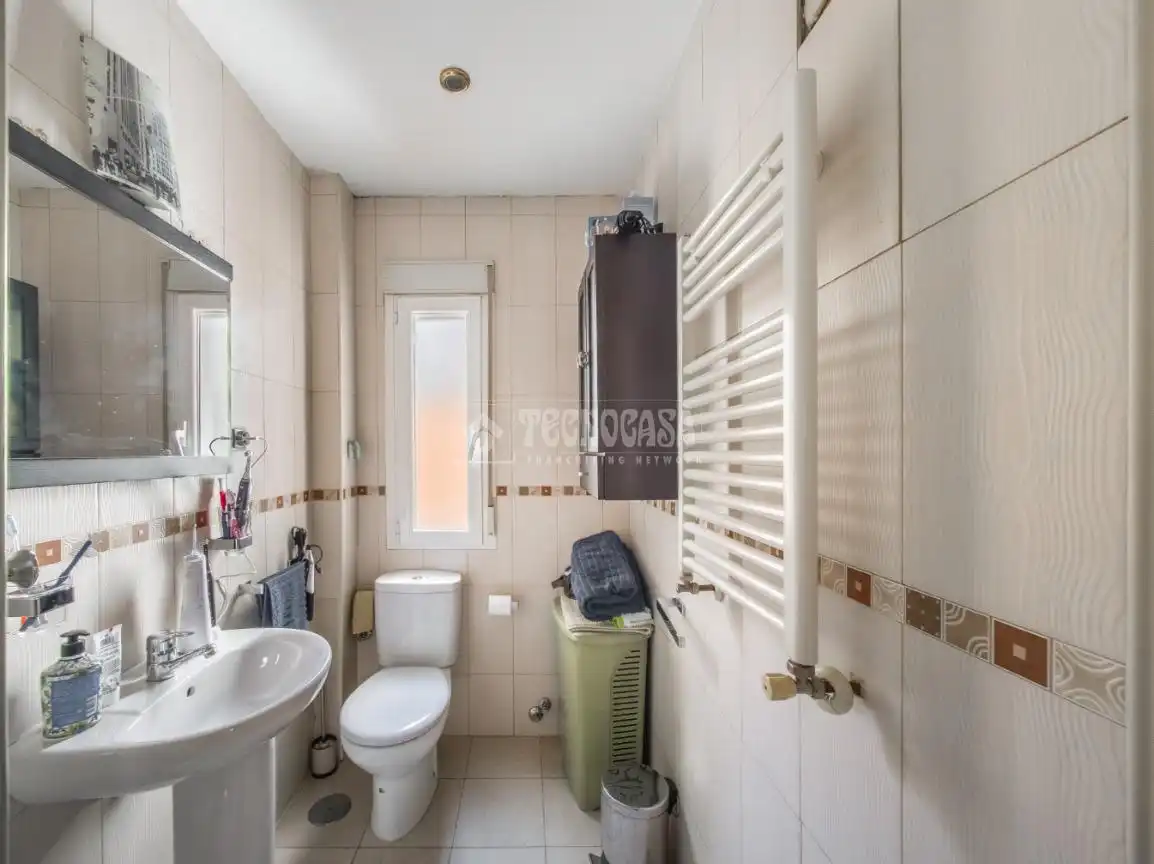 Baño de Piso en venta en Madrid con Aire acondicionado y Calefacción