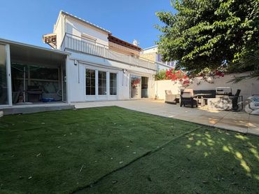 Apartment mit Garten zum Verkauf in Sector Requesens