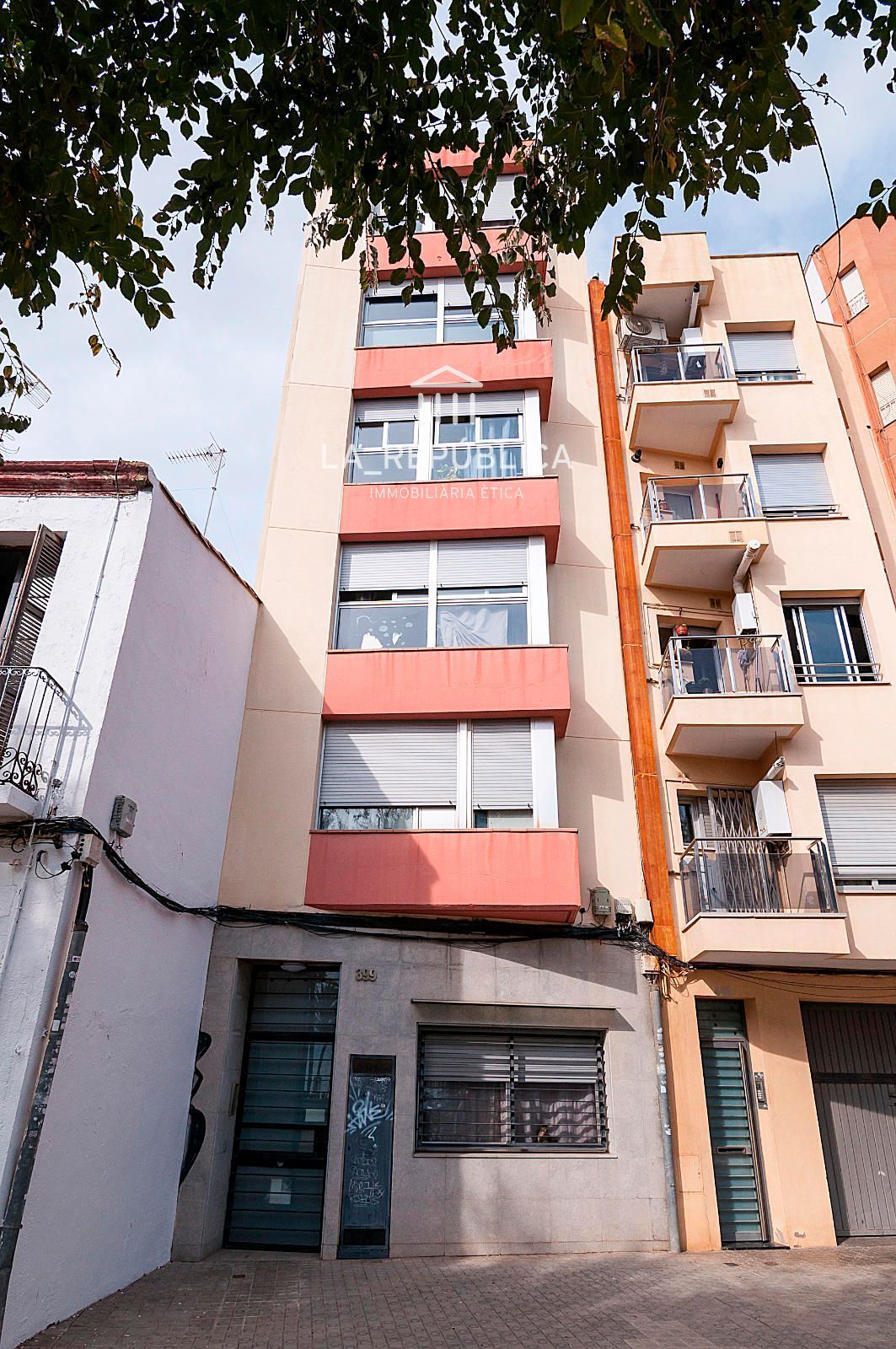 Exterior view of Duplex for sale in Mataró  with Air Conditioner, Heating and Terrace