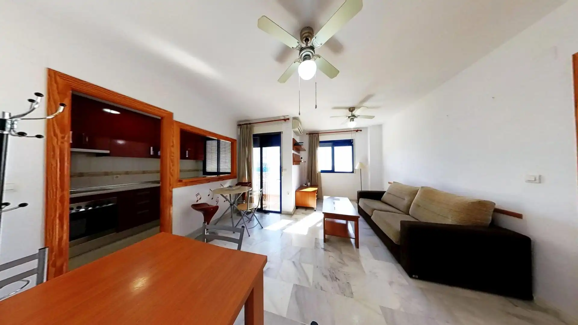 Sala de estar de Apartamento en venta en Gualchos con Aire acondicionado, Terraza y Amueblado