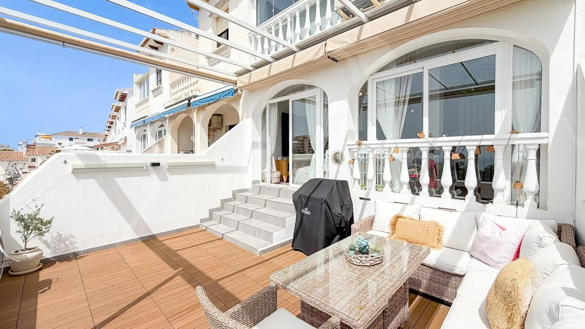 Terrassa de Casa adosada en venda en Benalmádena amb Aire condicionat, Calefacció i Jardí privat