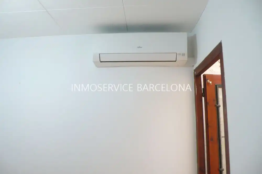 Casa adosada en venta en Barcelona con Aire acondicionado, Calefacción y Terraza