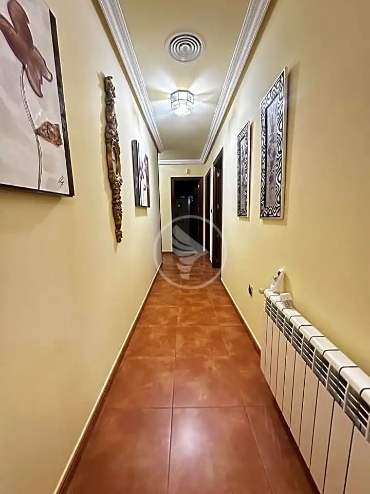 Casa o xalet en venda en Linares amb Aire condicionat, Calefacció i Jardí privat