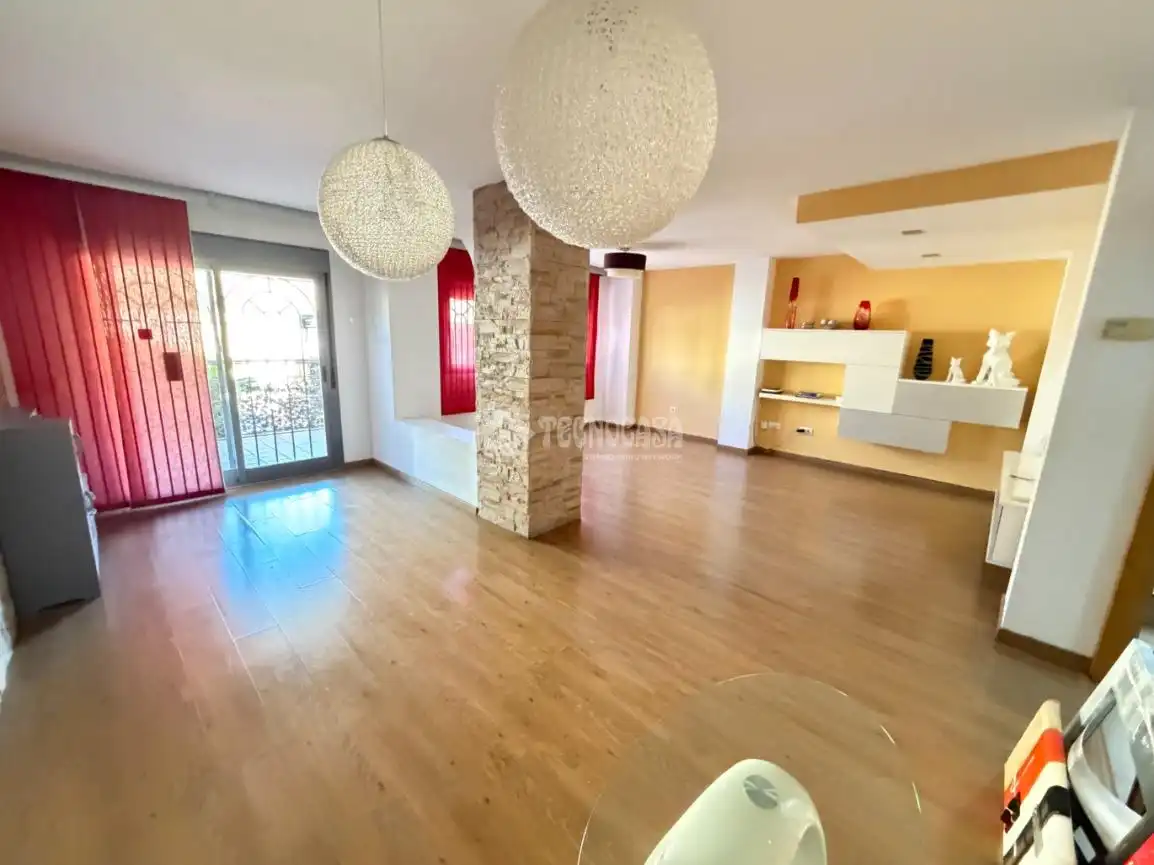 Sala d'estar de Casa adosada de lloguer en Daganzo de Arriba amb Aire condicionat, Calefacció i Parquet