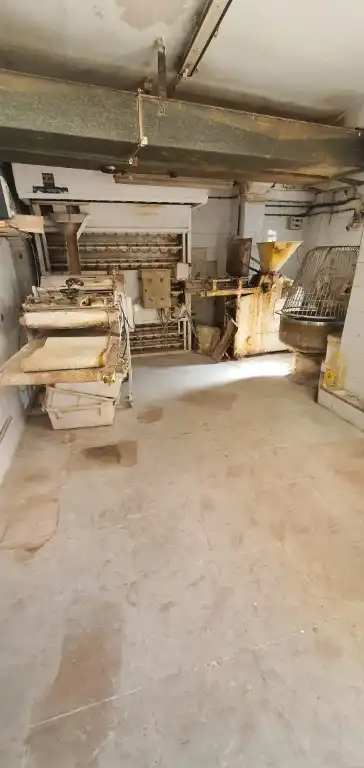 Business premises for sale in Carrer de Guifré, imagen 9