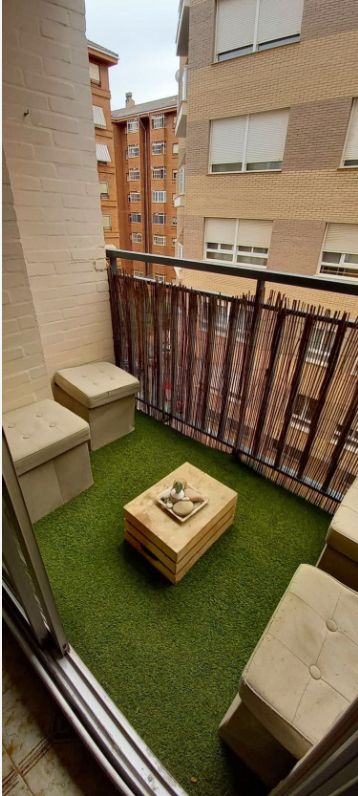 Terrassa de Pis en venda en Castellón de la Plana / Castelló de la Plana amb Calefacció, Moblat i Balcó
