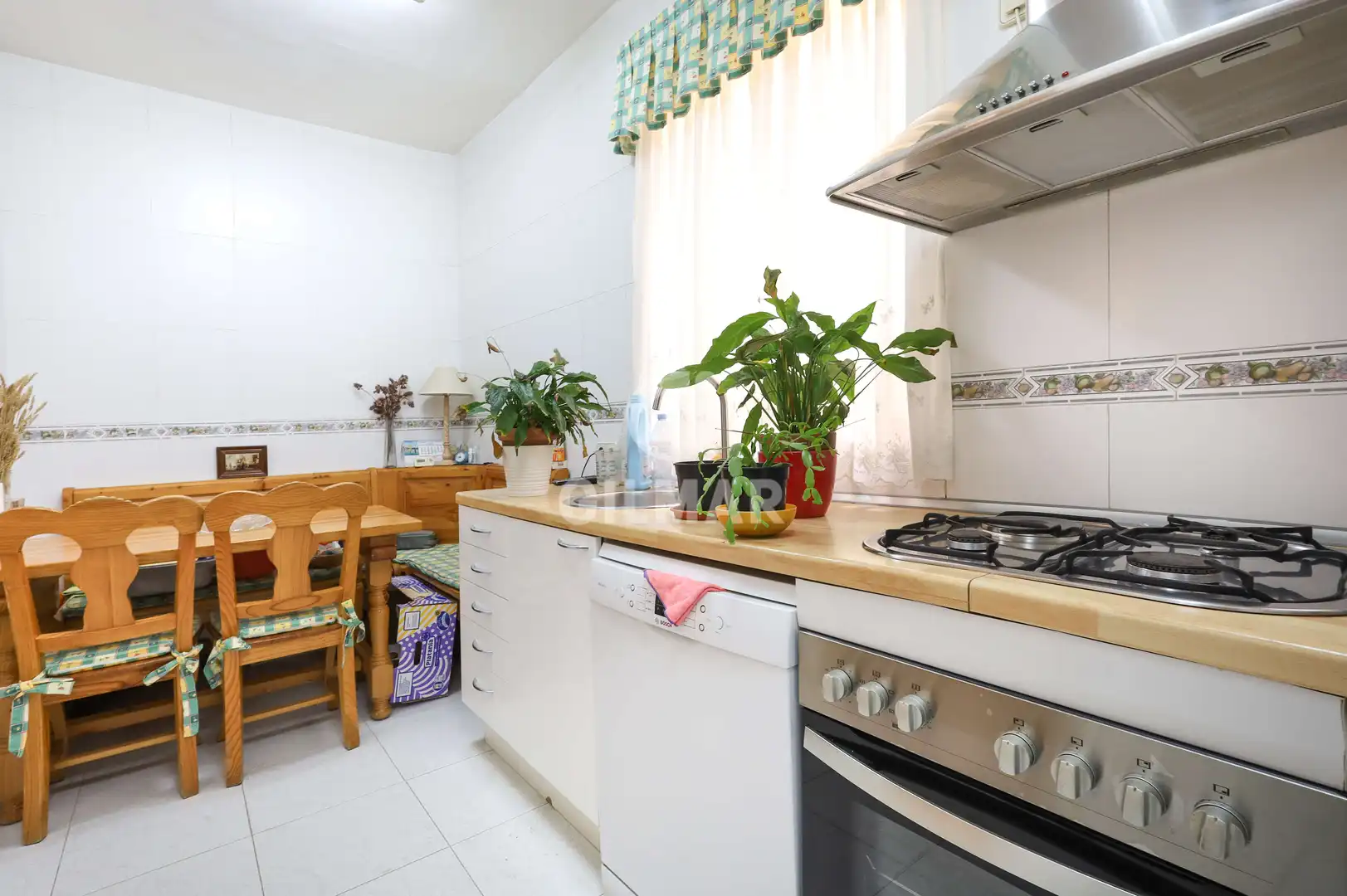 Cocina de Piso en venta en Madrid con Calefacción