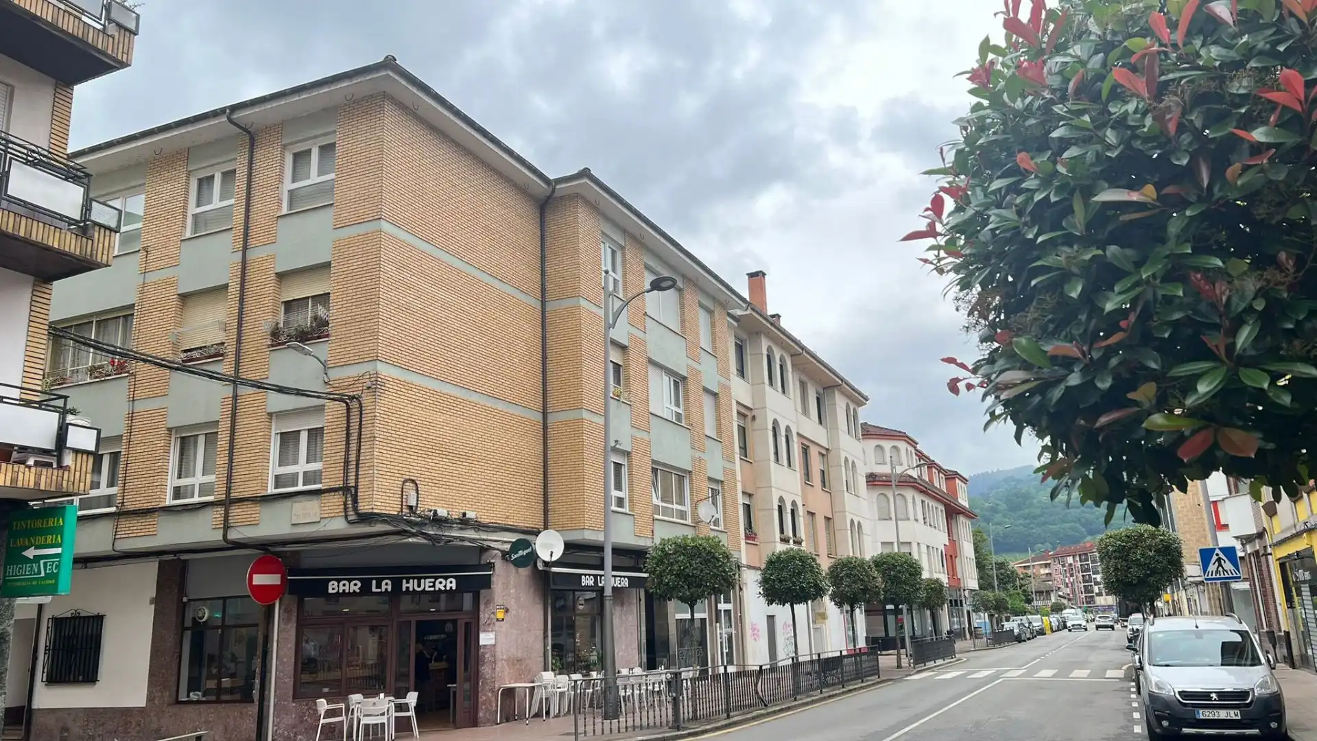 Vista exterior de Piso en venta en Cangas de Onís con Calefacción