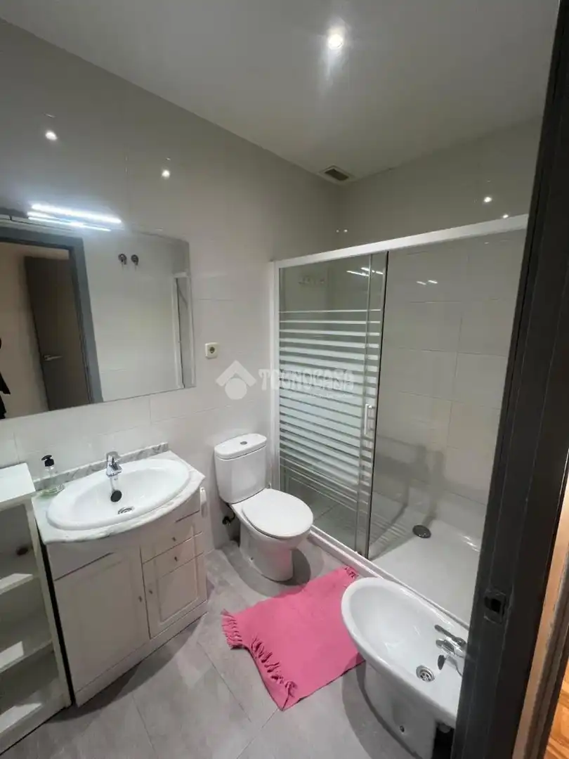 Baño de Piso de alquiler en Madrid con Calefacción