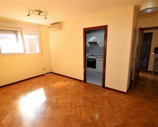 Bedroom of Attic to rent in Las Rozas de Madrid  with Air Conditioner, Heating and Parquet flooring