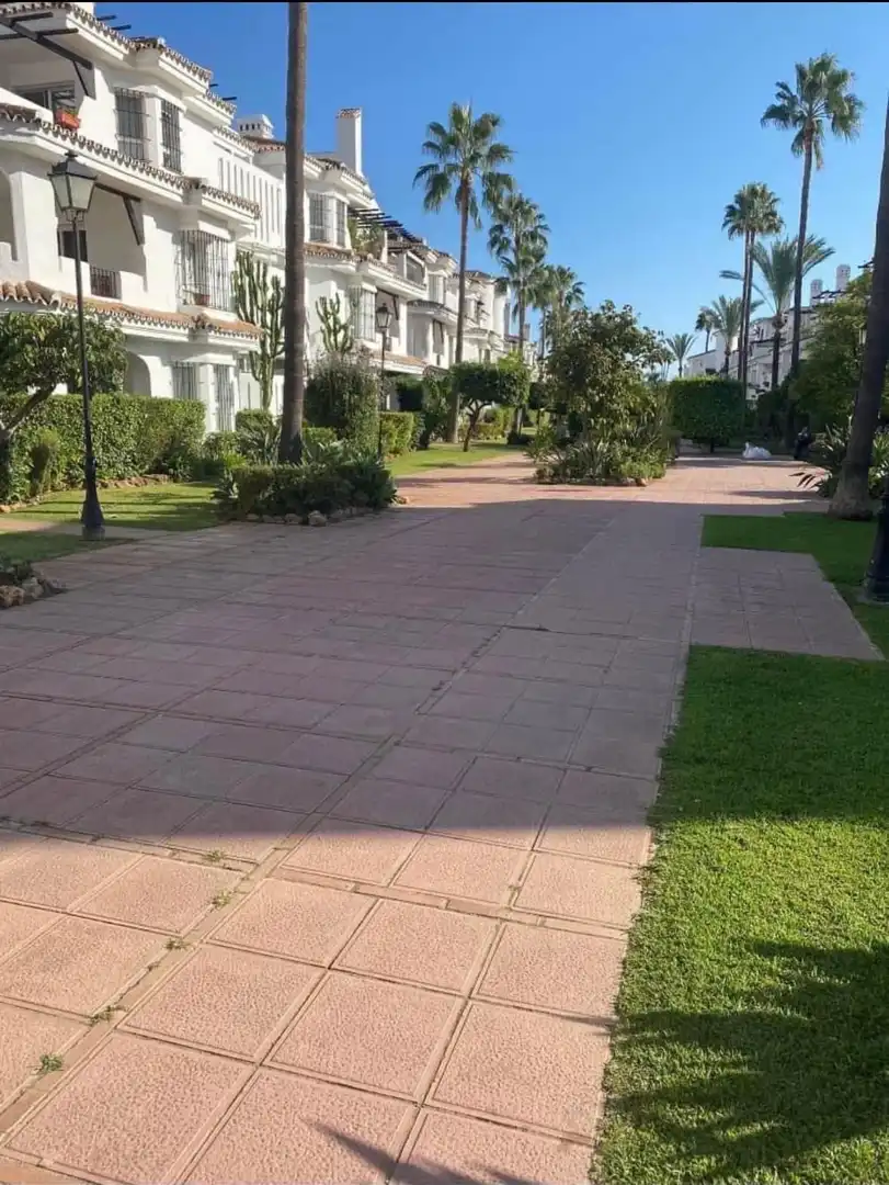 Apartments for rent in ALMACHAR-NARANJOS MARBELL, 4, La Dama de Noche - La Alzambra