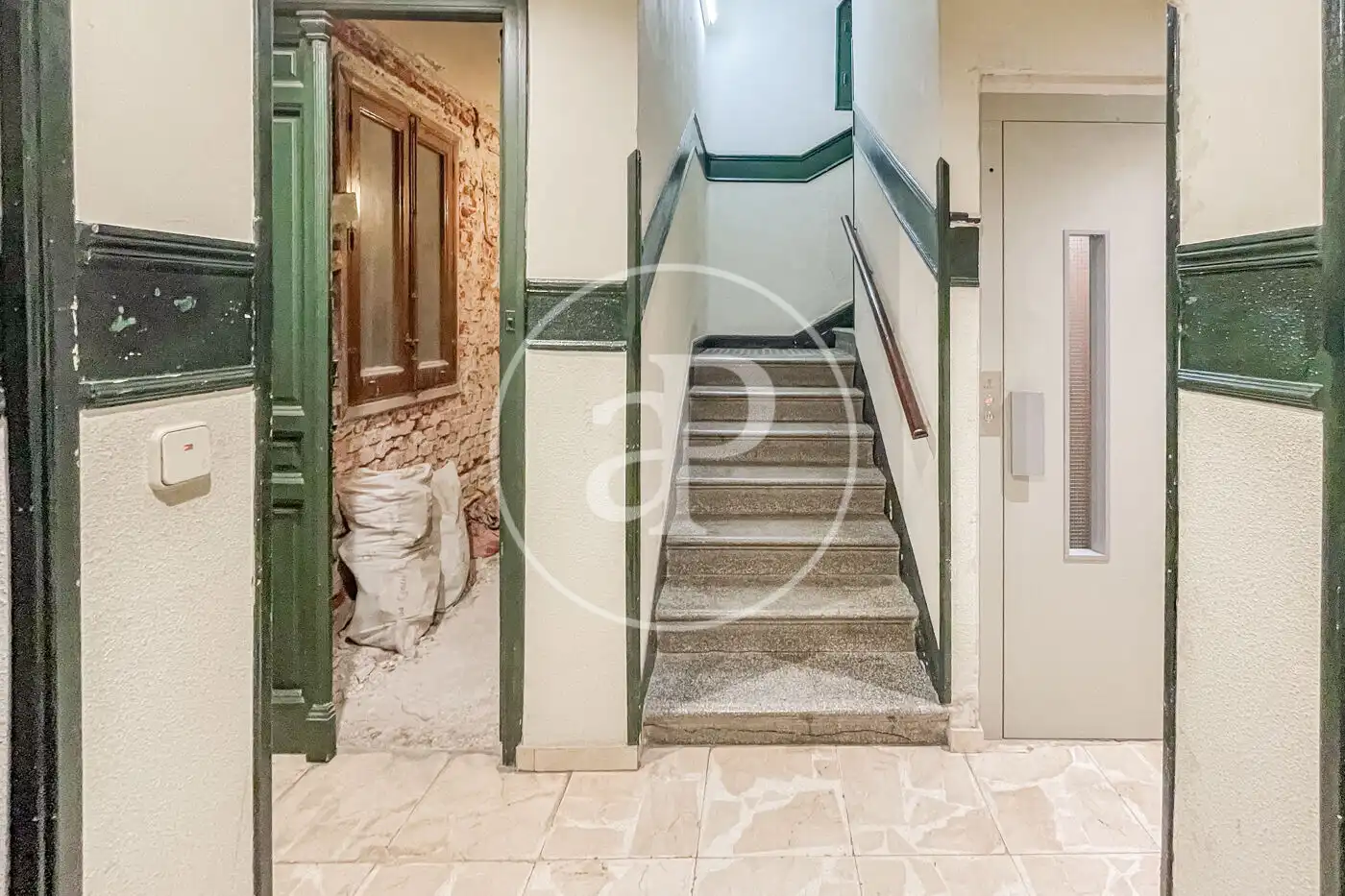 Flat for sale in Madrid  with Heating