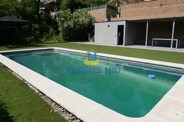 Swimming pool of Houses for sale in Massanes