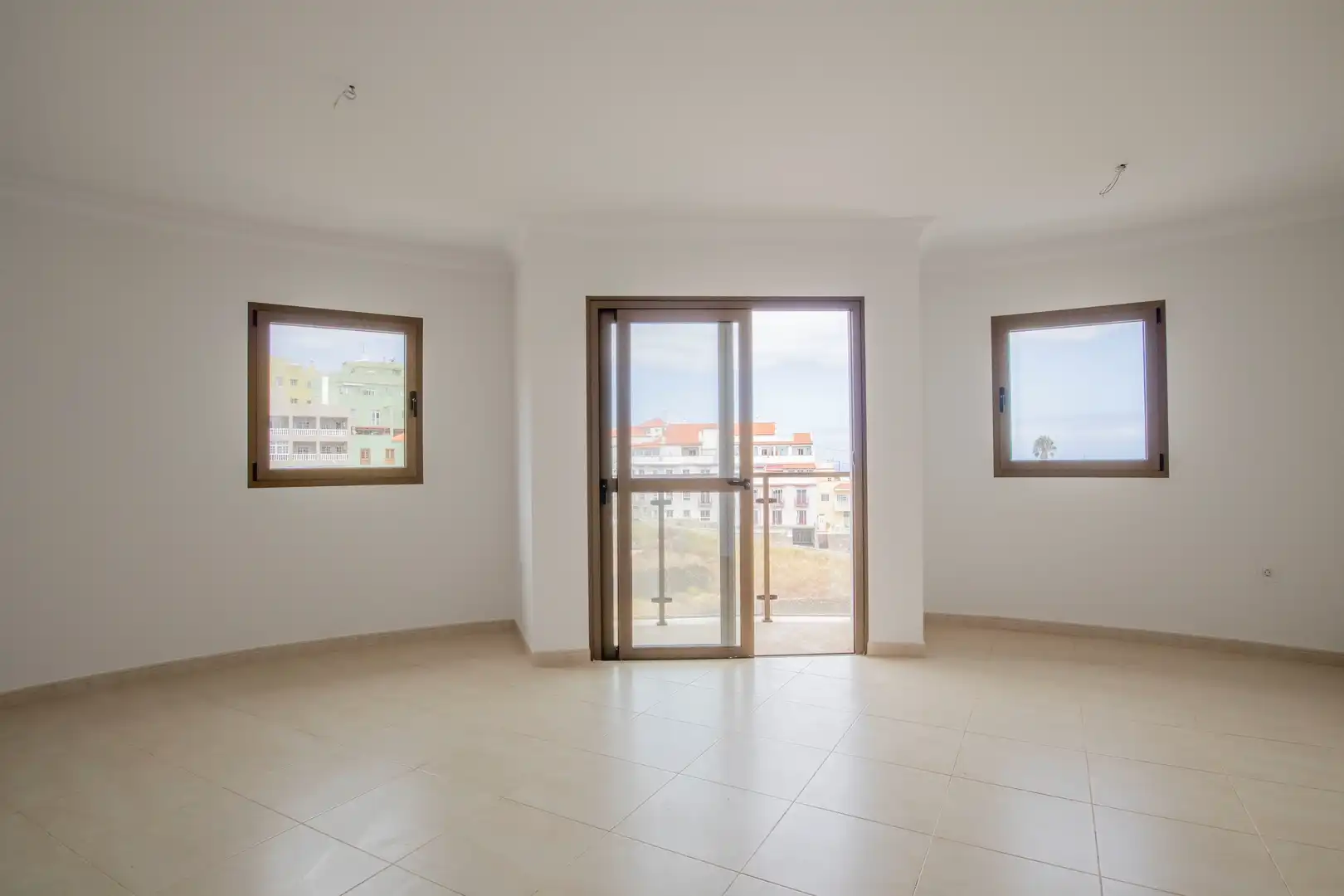 Flat to rent in SAPUR