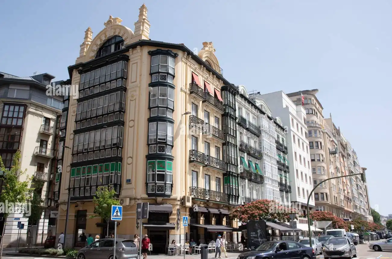 Oficina amb ascensor de lloguer a Calle Calderón de la Barca