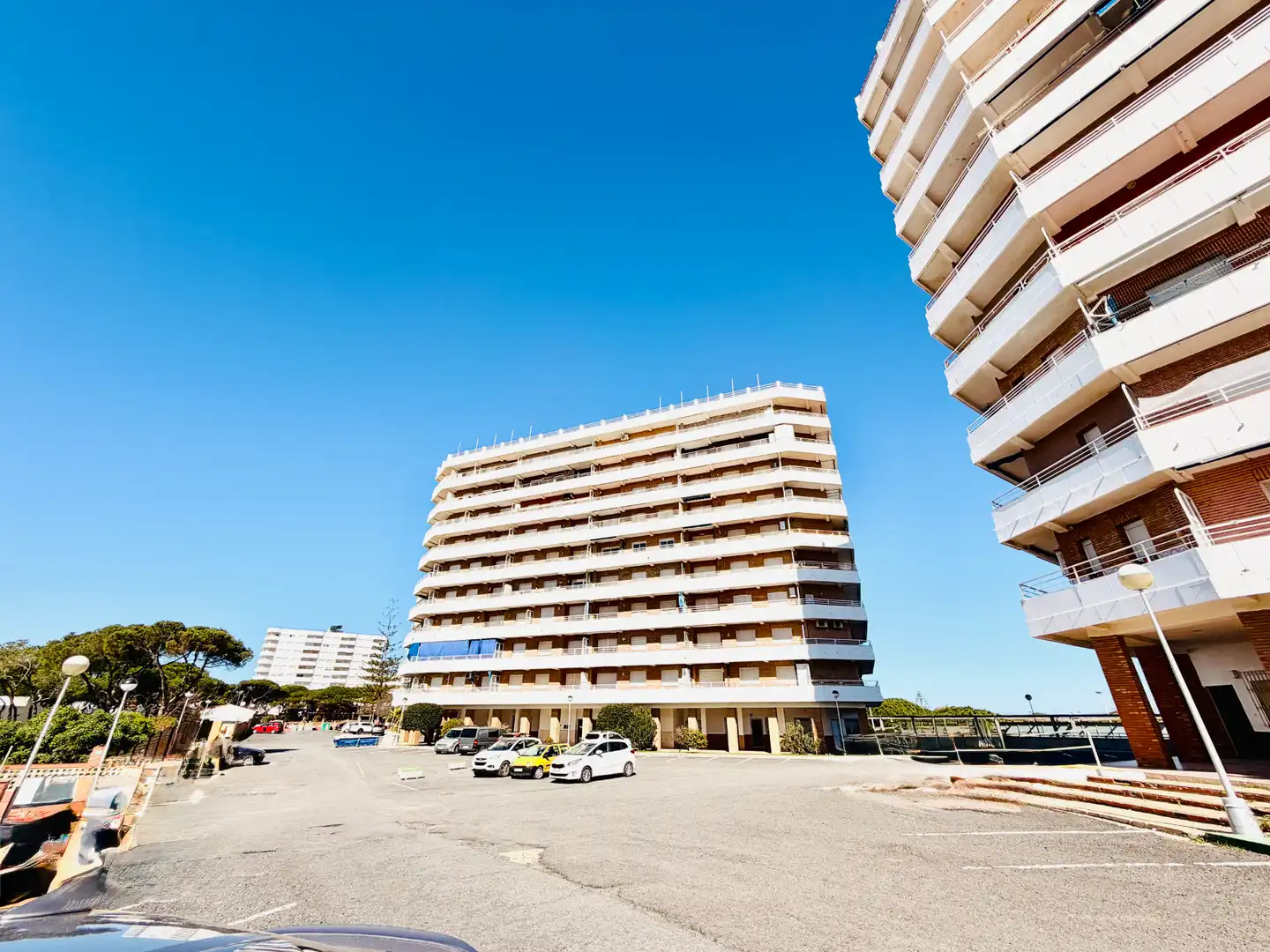 Vista exterior de Pis en venda en Punta Umbría amb Terrassa i Moblat