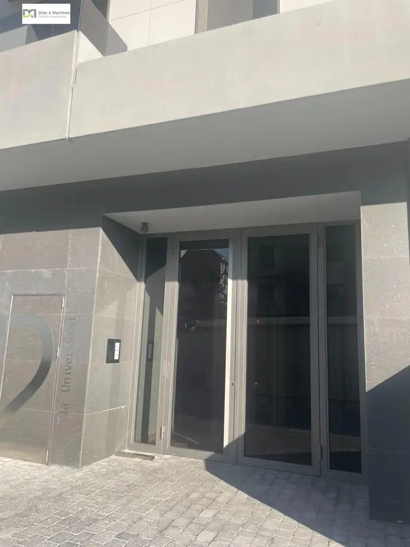 Exterior view of Flat for rent in León Capital   with Heating, Parquet flooring and Terrace