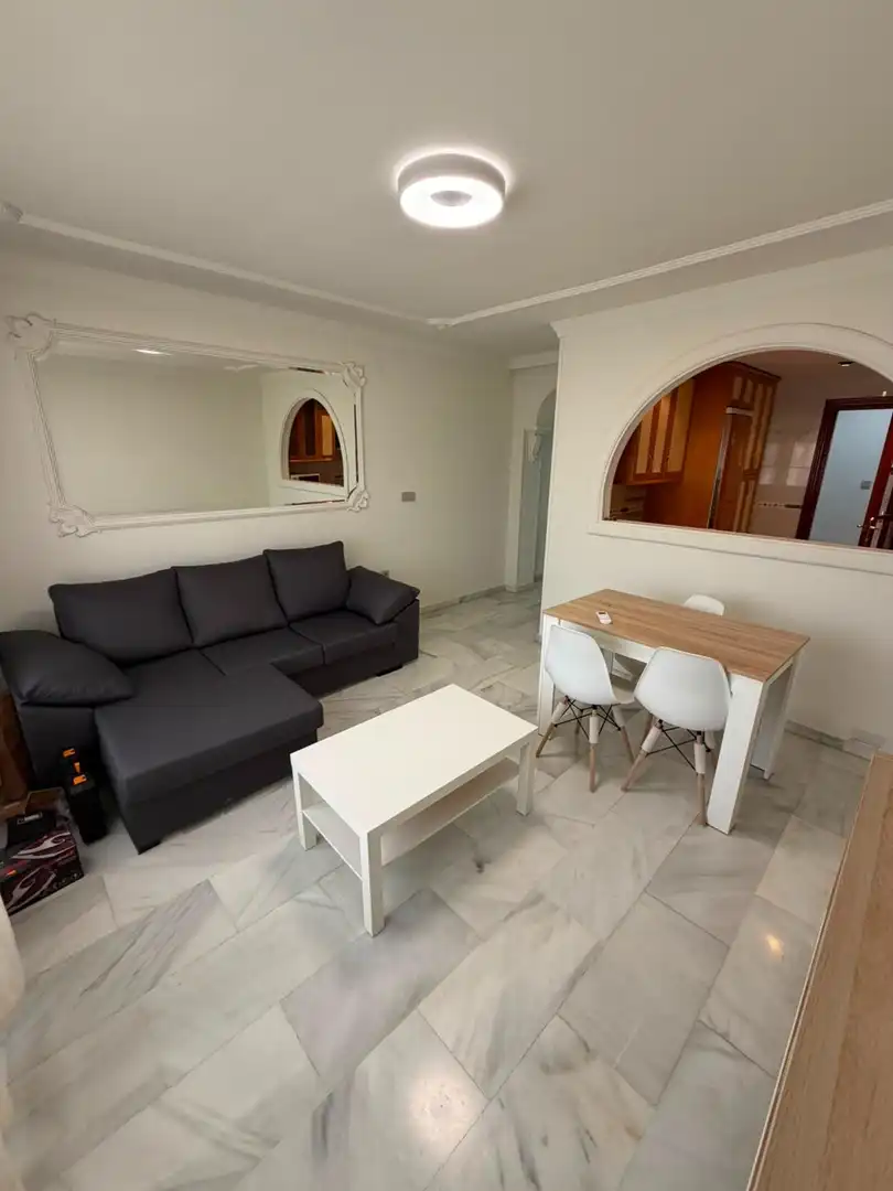 Pis de lloguer a Residencial Triana - Barrio Alto