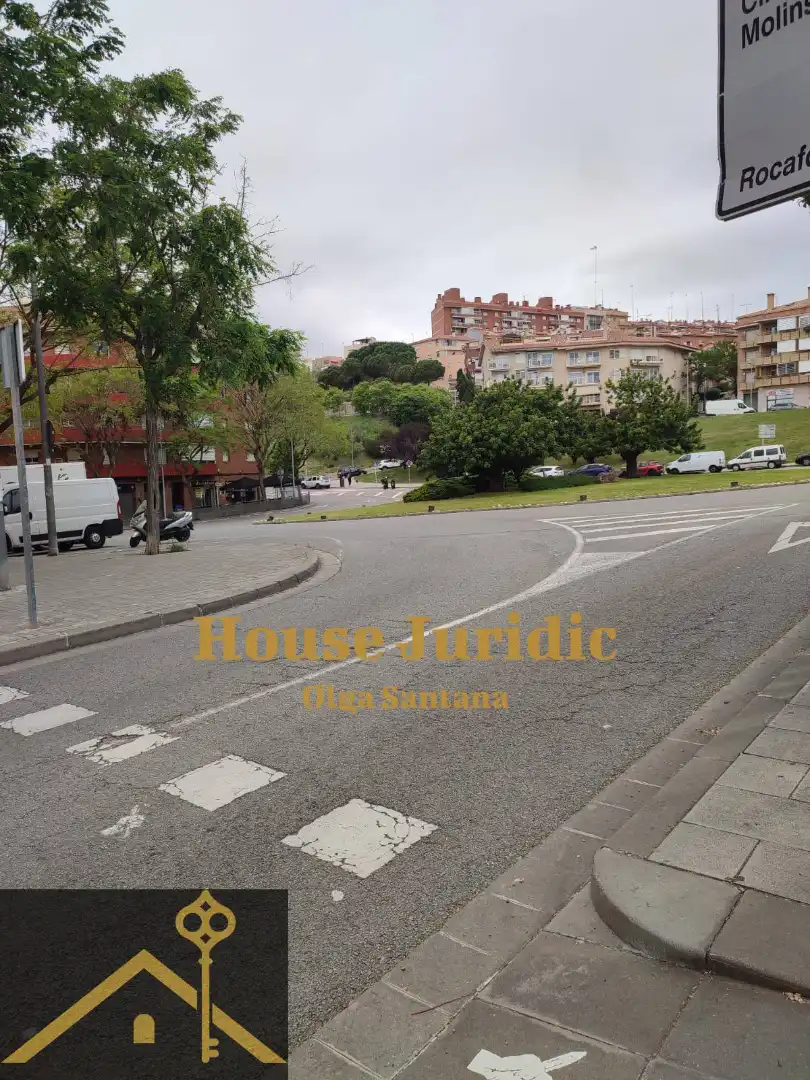 Locale commerciale in vendita a Carrer Músics Cassadó, imagen 2