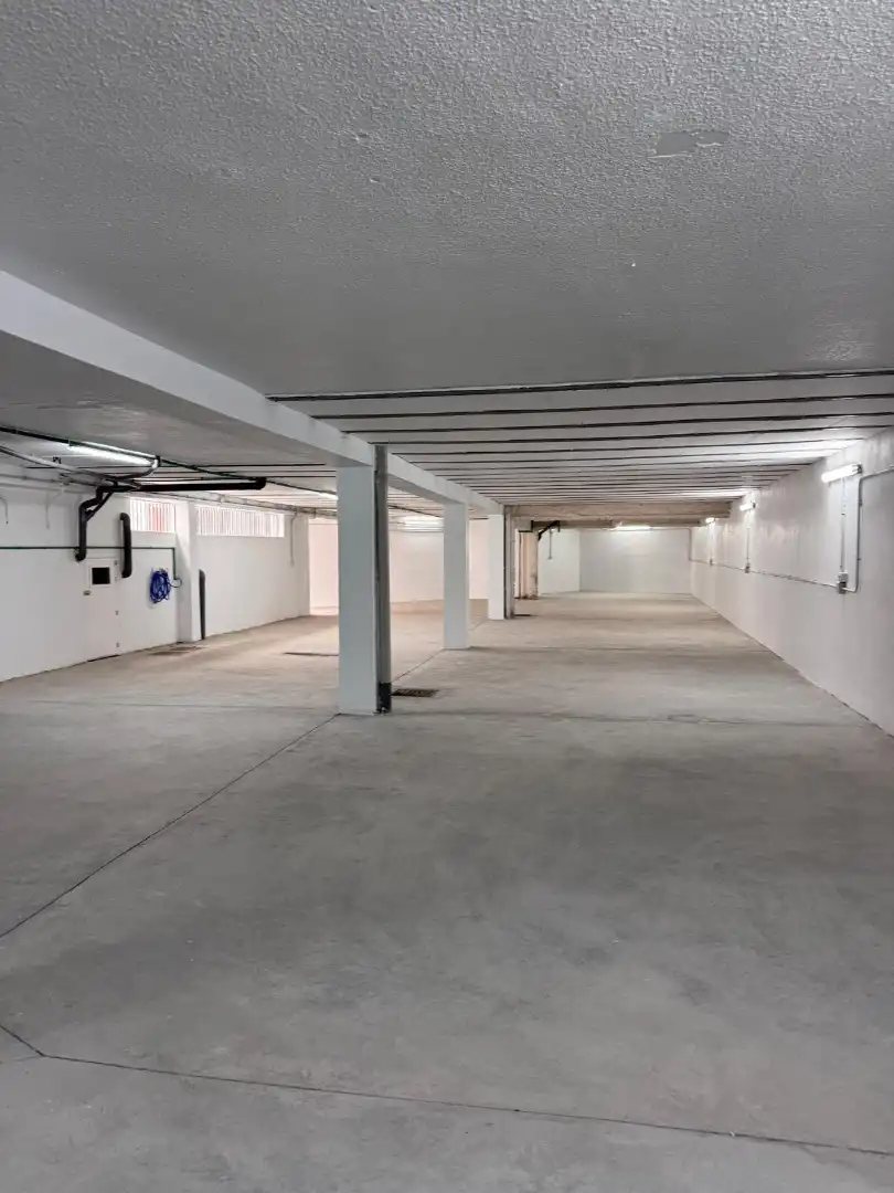 Local comercial en venda a Avenida V Centenario 5, imagen 10