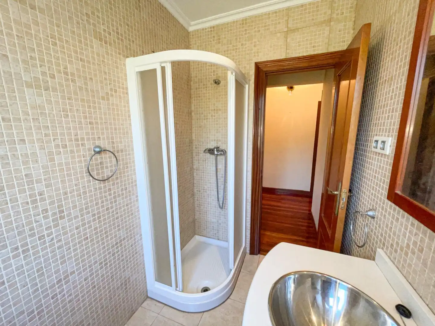 Bathroom of Houses for sale in Abanto y Ciérvana-Abanto Zierbena  with Heating, Private garden and Storage room