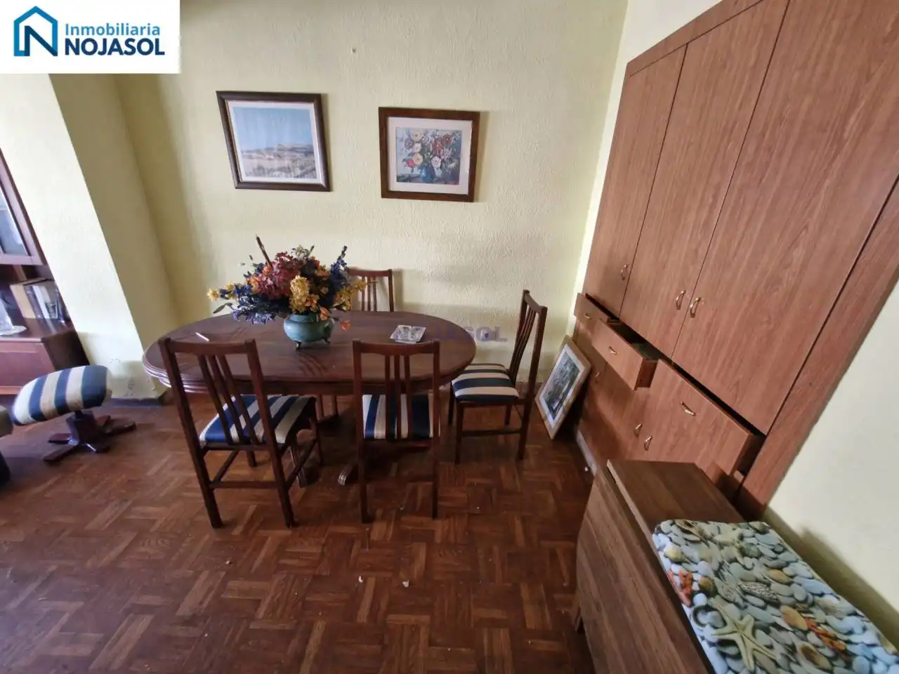 Menjador de Casa o xalet en venda en Arnuero amb Calefacció, Jardí privat i Terrassa