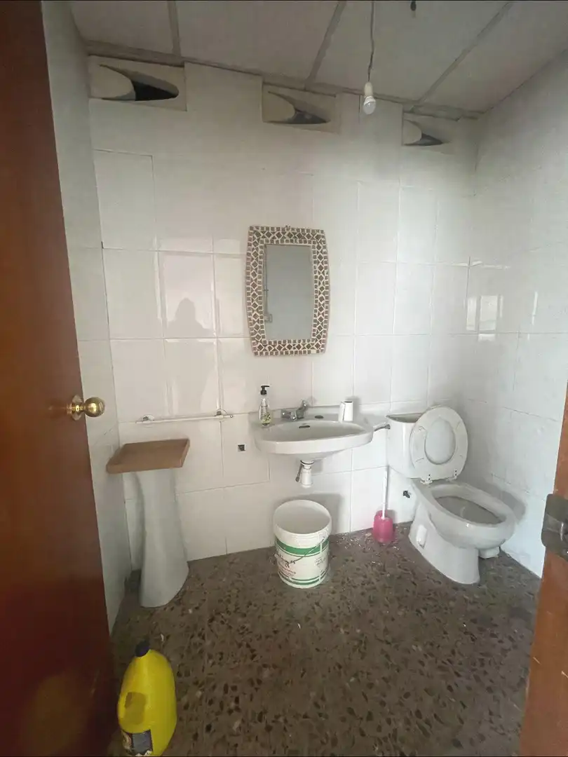 Badezimmer von Geschaftsraum zur Miete in Elche / Elx