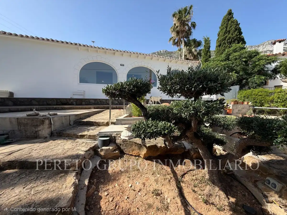 Garden of Houses for sale in Dénia  with Air Conditioner, Heating and Private garden