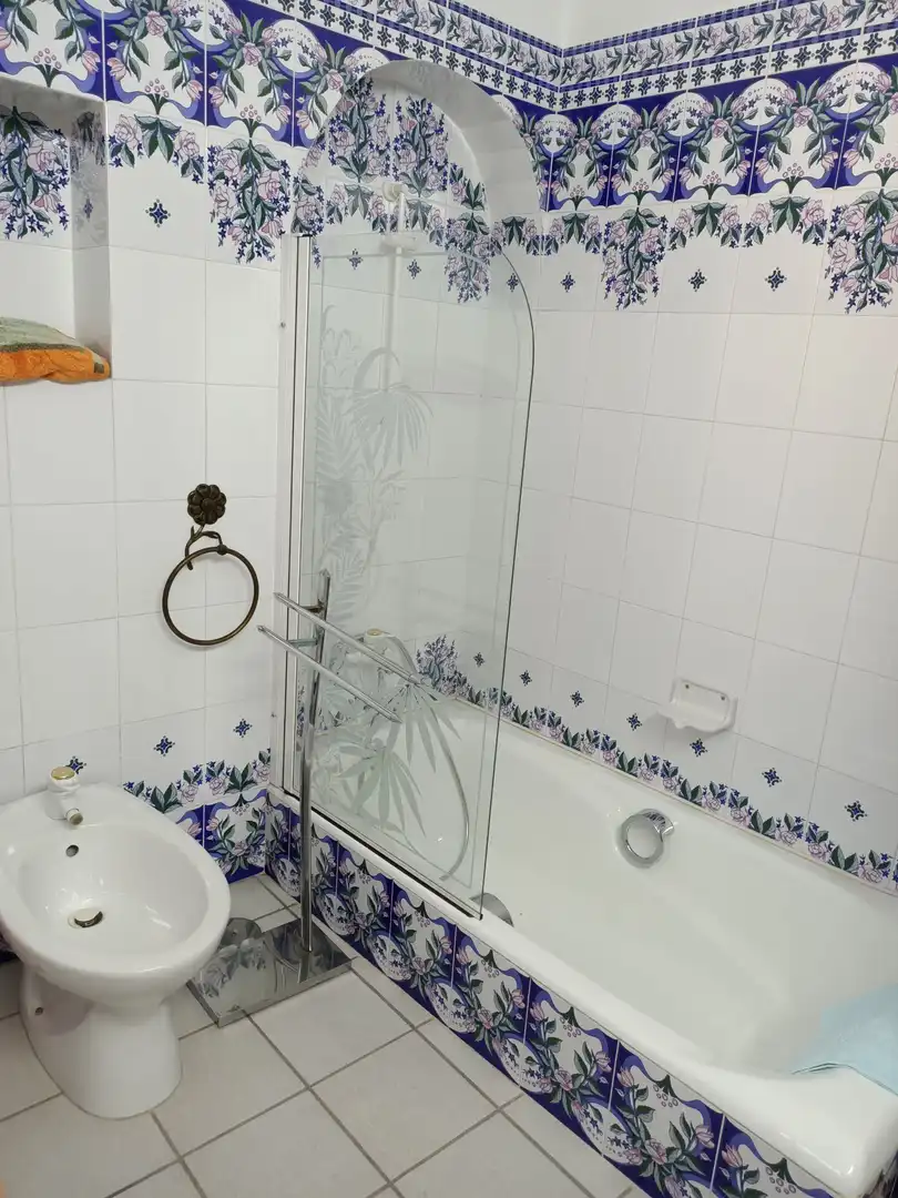 Bany de Casa o xalet en venda en Calpe / Calp amb Aire condicionat, Jardí privat i Piscina
