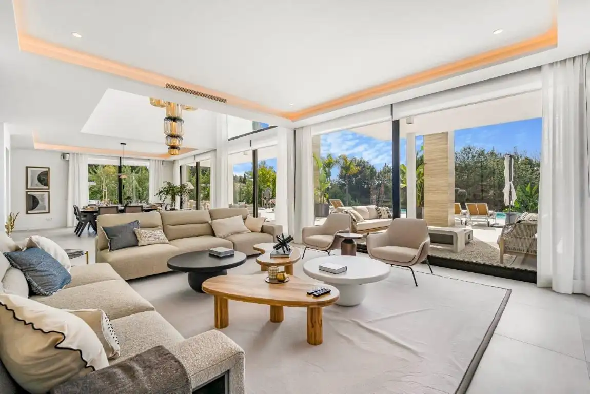 Living room of Houses for sale in Marbella  with Air Conditioner, Heating and Private garden