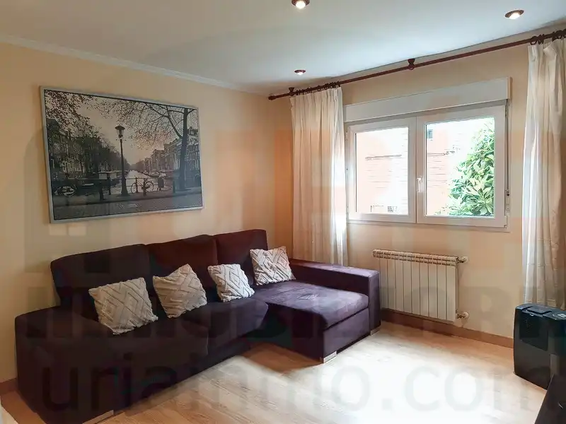 Sala de estar de Piso en venta en Oviedo  con Calefacción, Amueblado y Horno
