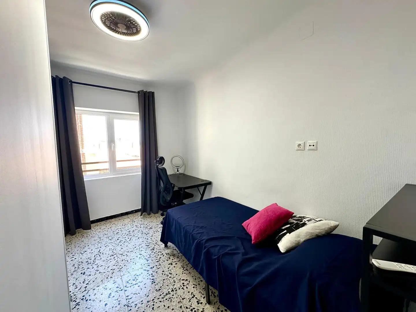 Schlafzimmer von Wohnungen zum Verkauf in Alicante / Alacant mit Möbliert