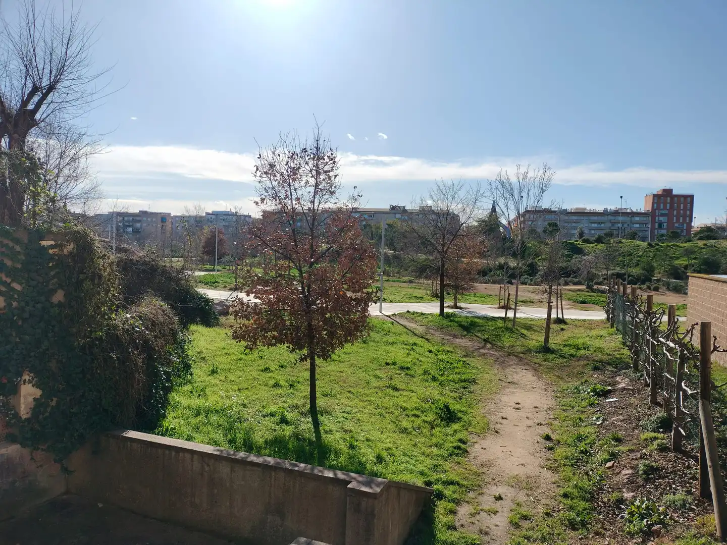 Vista exterior de Casa adosada en venda en Sabadell amb Terrassa